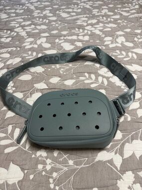 CROCS Slate Gray (Pond) Vent Hole Belt Bag